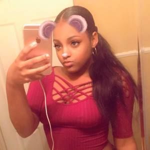 Meet your Posher, Bella